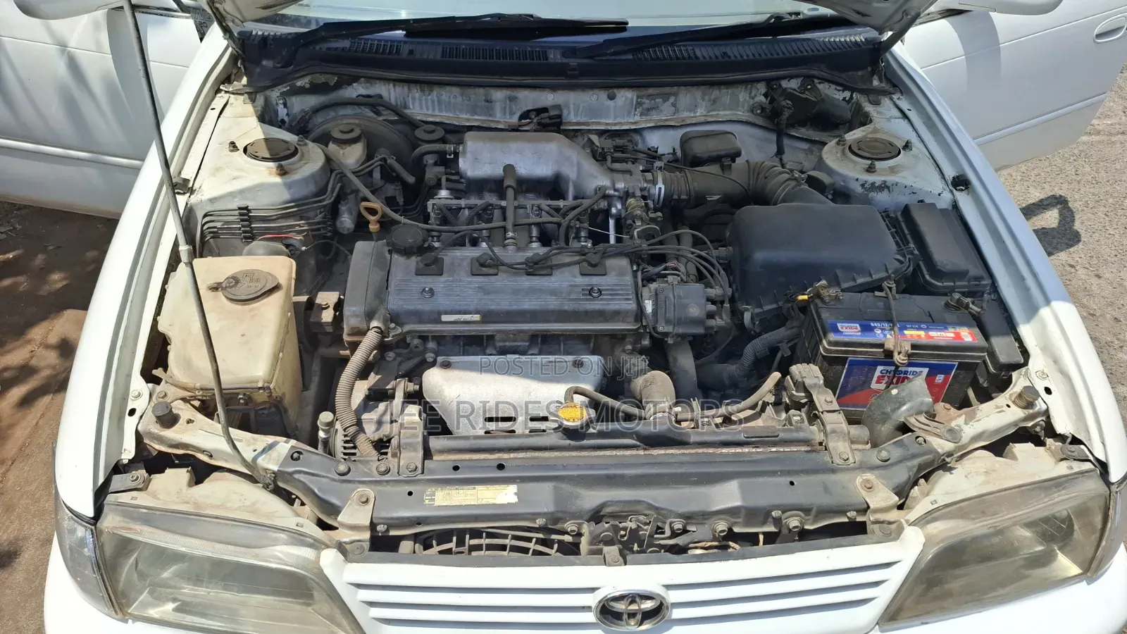 Toyota Corolla G-Touring 2000 White