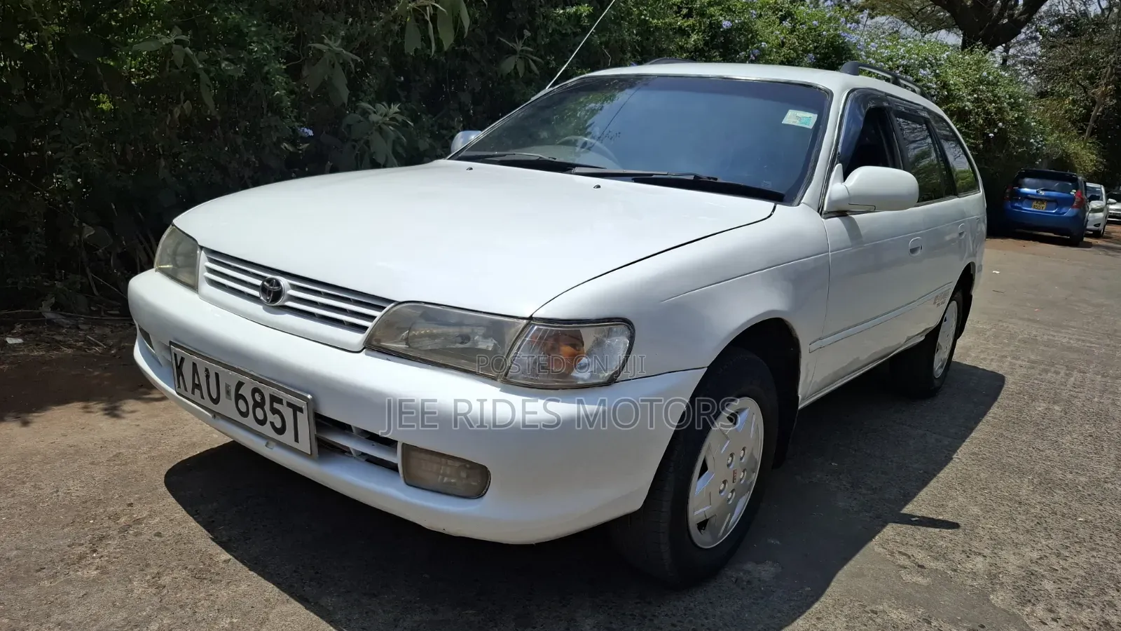 Toyota Corolla G-Touring 2000 White