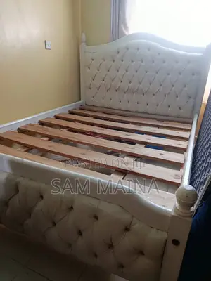5 X 6 Hard Wood Bed