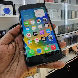 Apple iPhone 8 Plus 64 GB Black