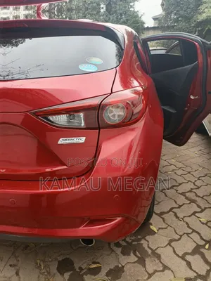Mazda Axela 2018 Red