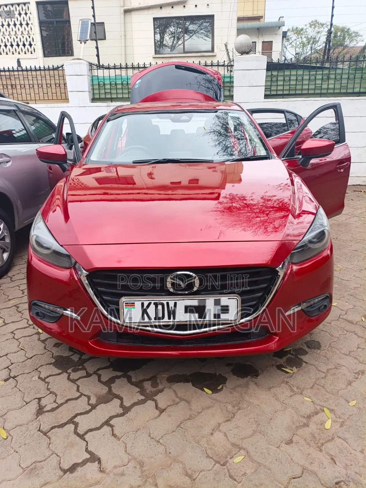 Mazda Axela 2018 Red