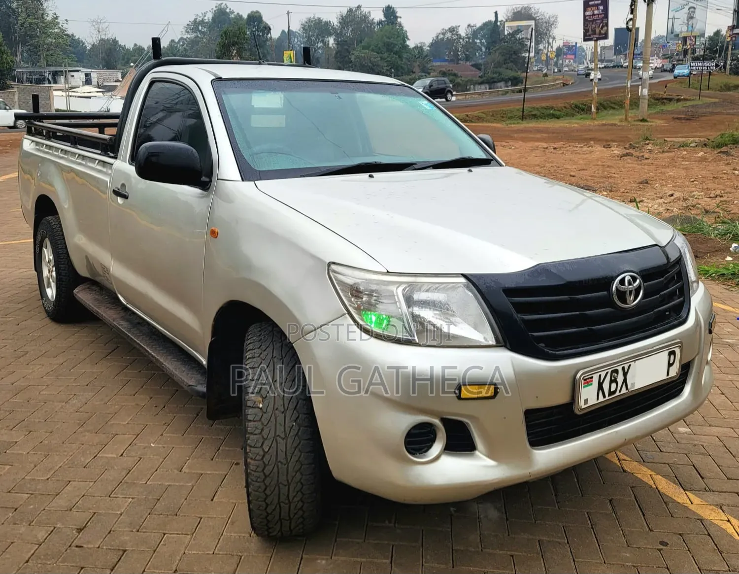 Toyota Hilux 2013 Gold