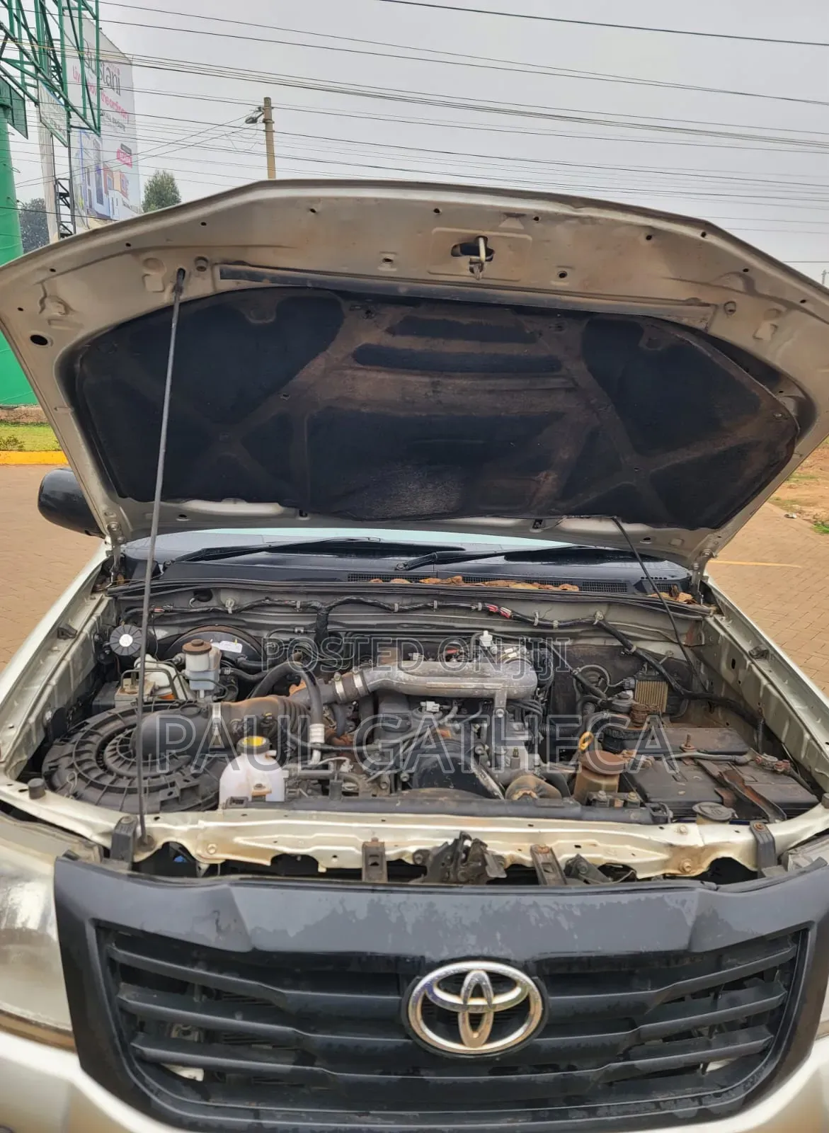 Toyota Hilux 2013 Gold