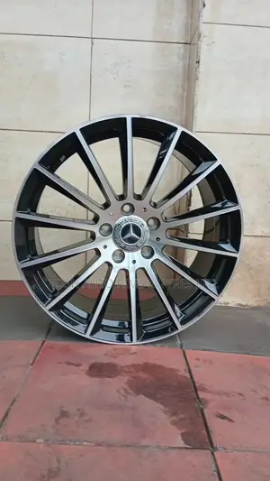 Mercedes-Benz Rim 18" Inch Staggered