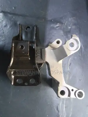 Engine Mounting for X-Trail