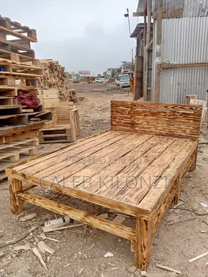 Pallet Bed/Pallet Bed Frame