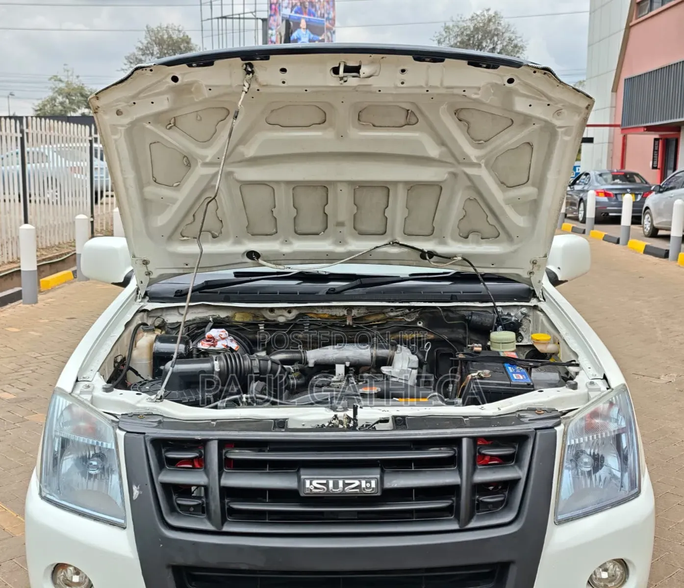 Isuzu D-MAX 2009 White