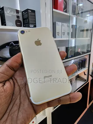 Apple iPhone 7 32 GB Gold