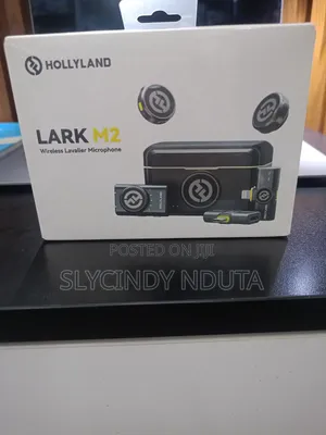 Hollyland Lark M2 Wireless Lavalier Microphone