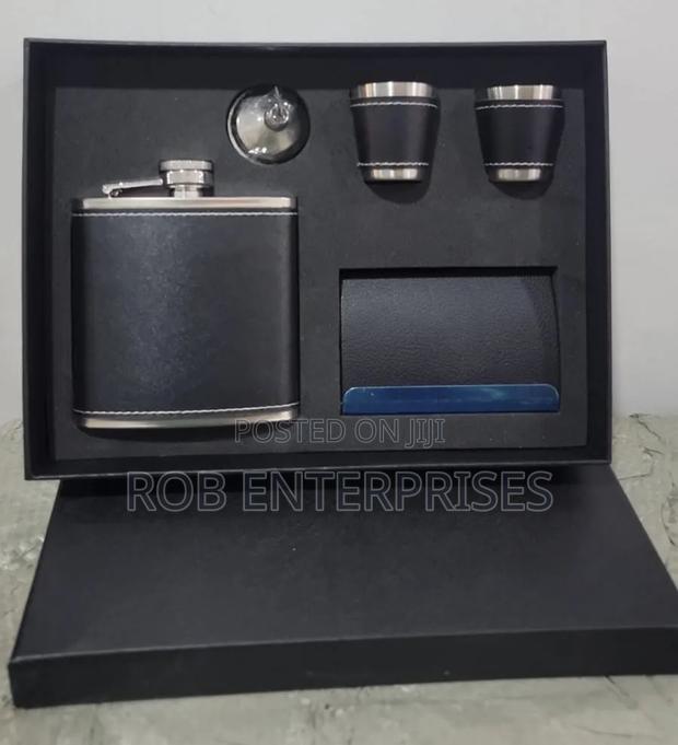 Whisky Flask Gift Set