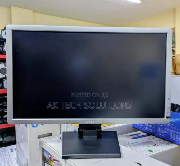 Dell 23 Inches Framed Monitor
Full Hd Display
60hz Refresh Rate