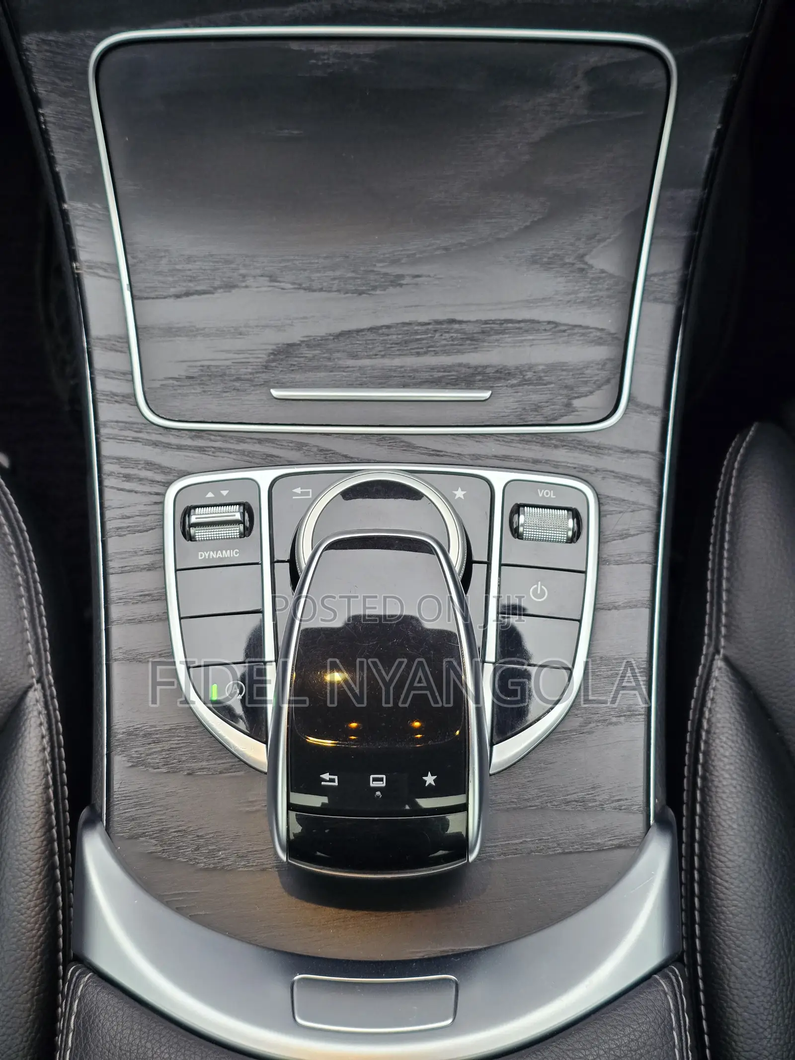 Mercedes-Benz C180 2016 Blue