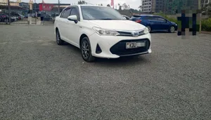 Toyota Axio 1.5 Hybrid G 2WD 2018 White