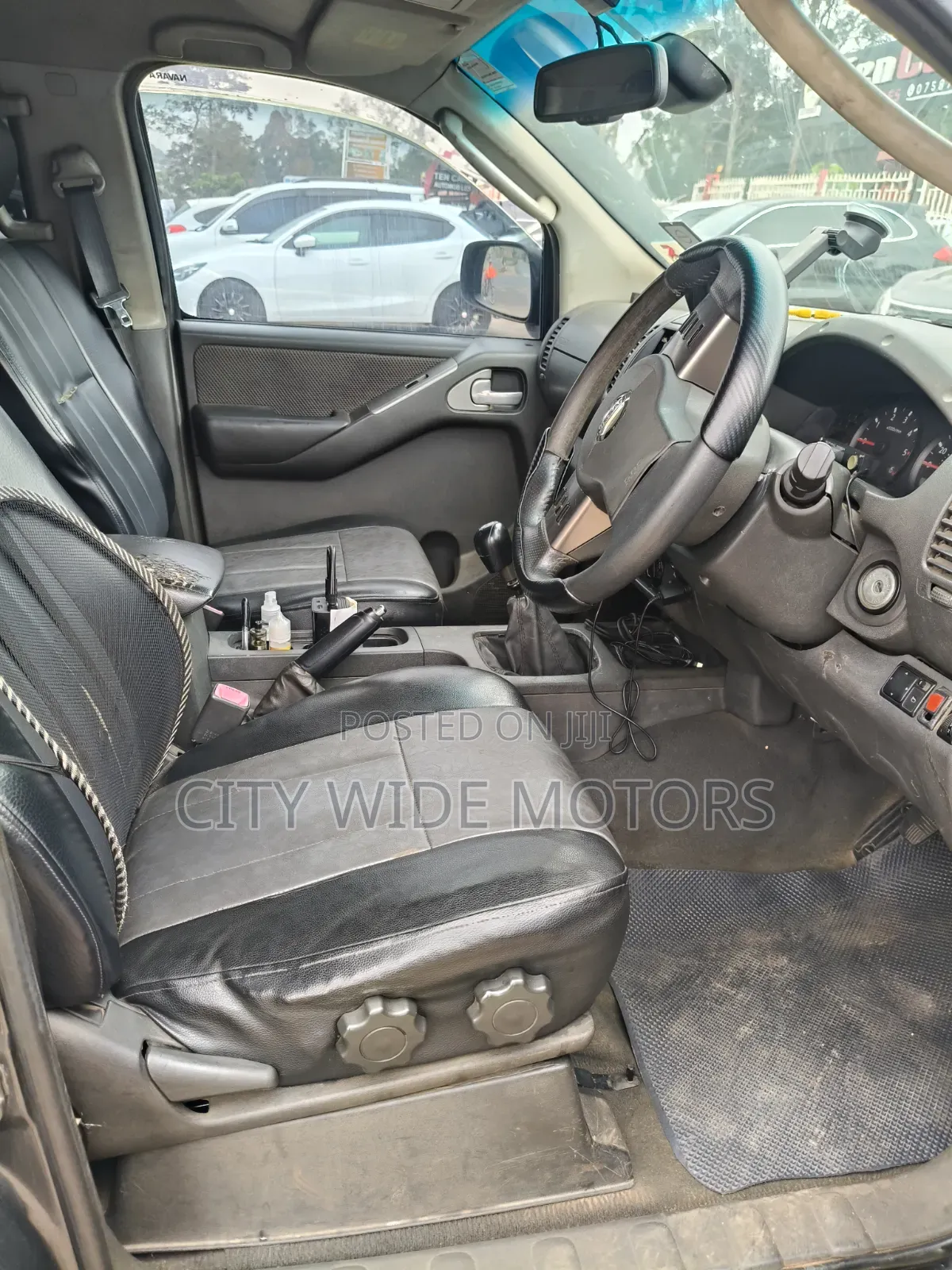 Nissan Navara 2008 Black