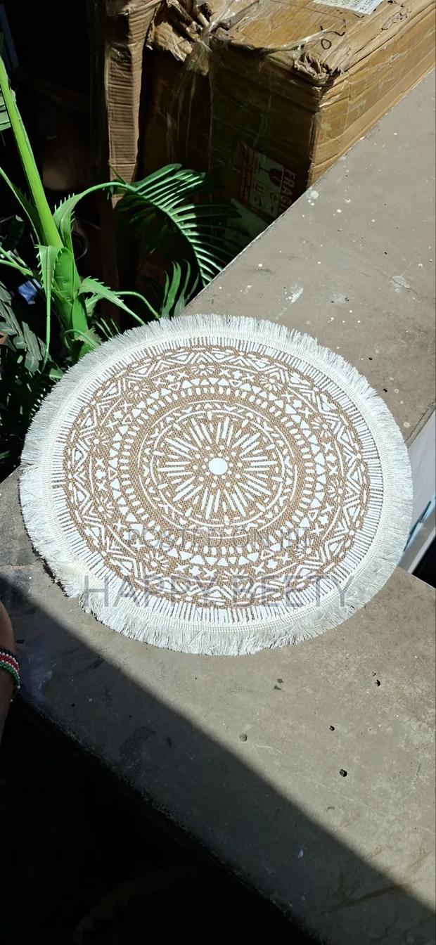 Round Woven Table Mat