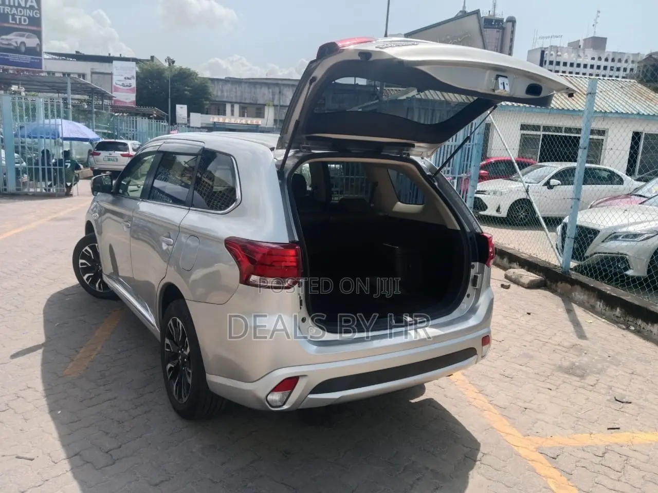 Mitsubishi Outlander 2.4 PHEV AWD 2017 Silver