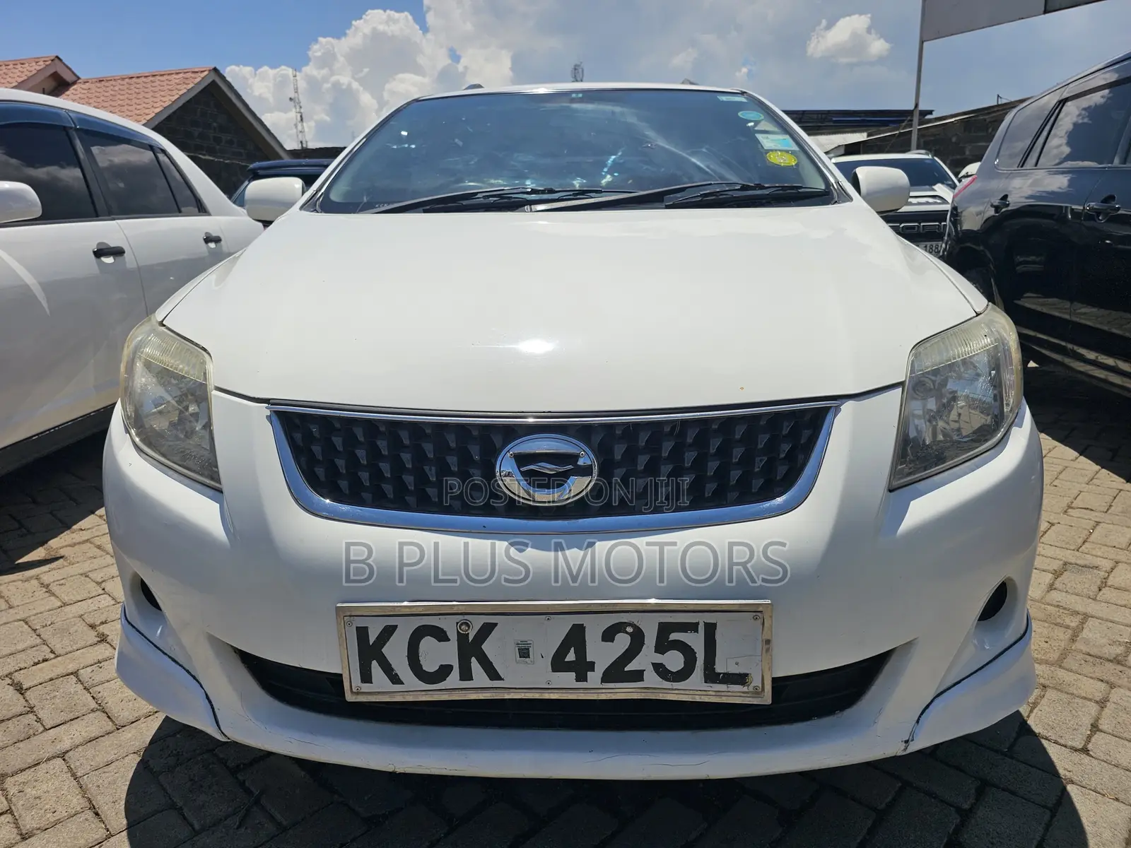 Toyota Corolla Fielder 2010 White