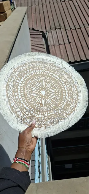 Elegant Table Mats