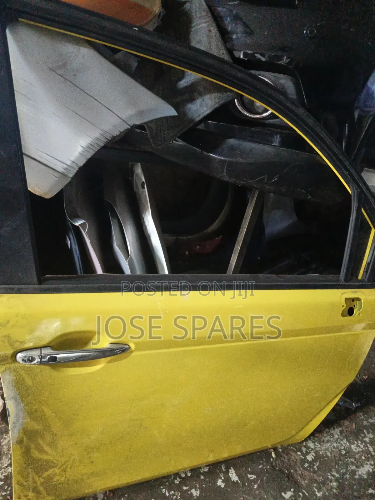 Toyota Porte Drivers Door