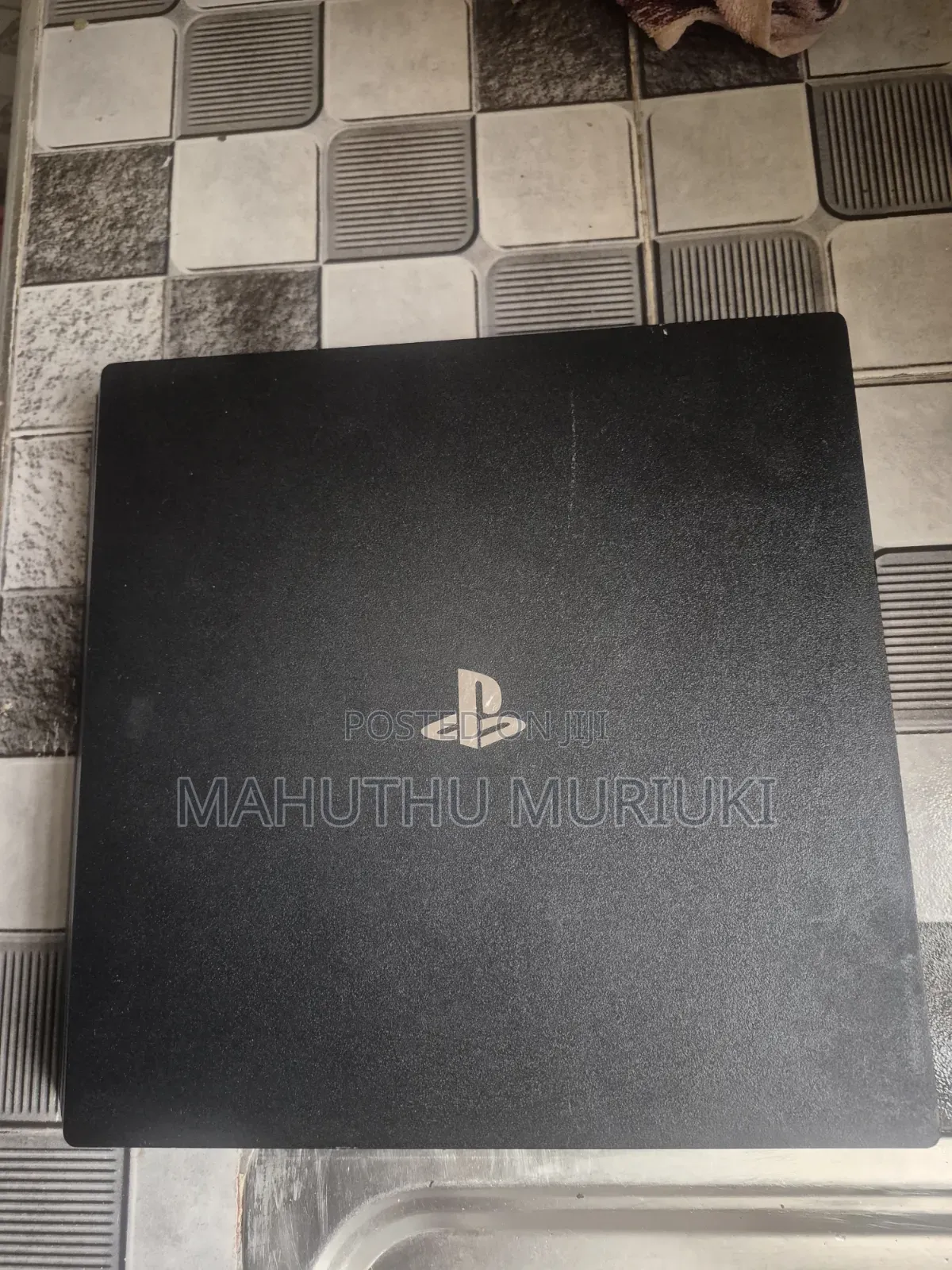 PS4 Pro 1TB – Powerful Gaming Console