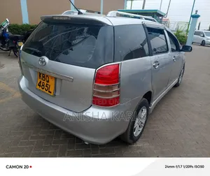 Toyota Wish 2006 Silver