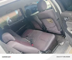 Toyota Wish 2006 Silver