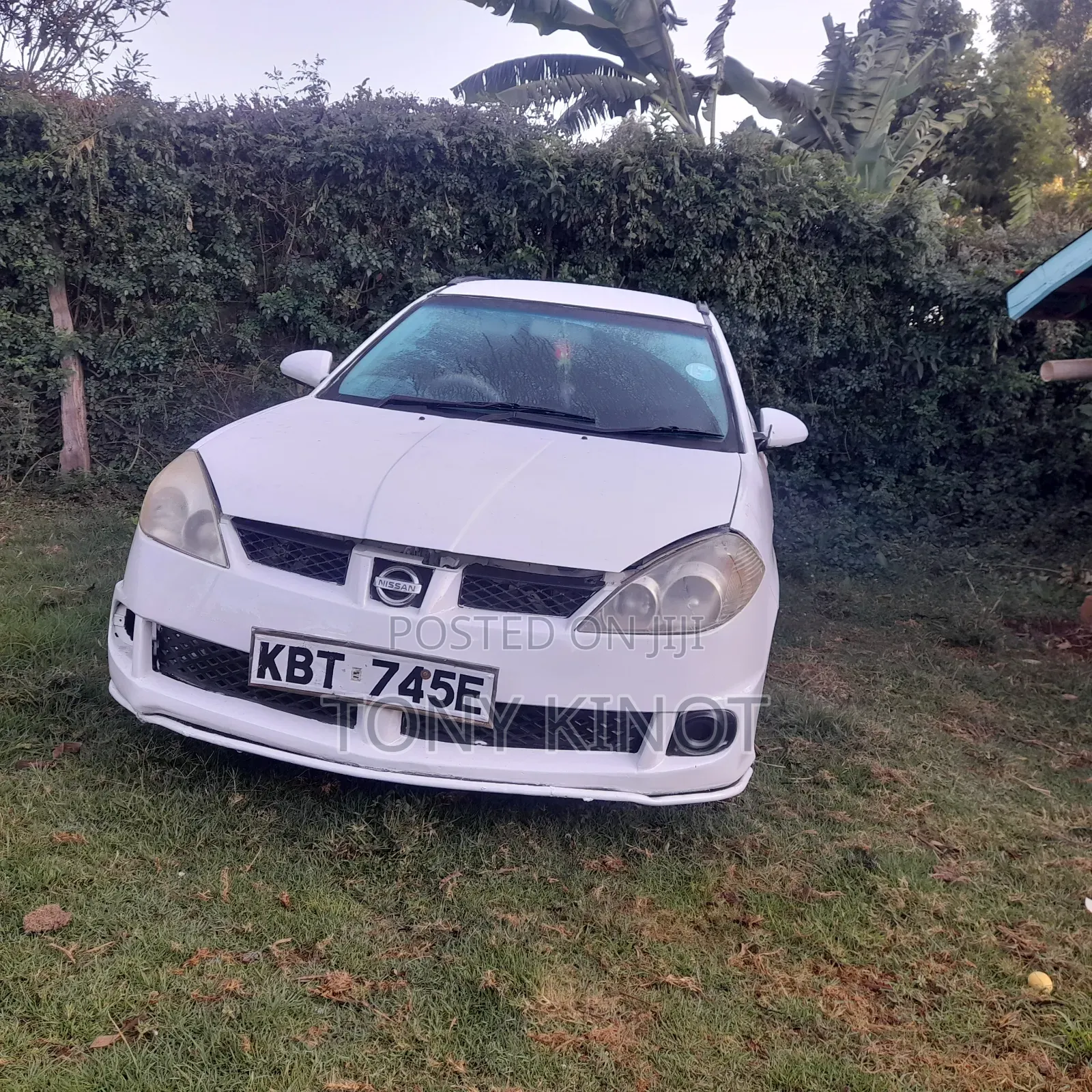 Nissan Wingroad 2002 White