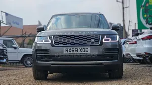 Land Rover Range Rover Vogue 2020 Gold