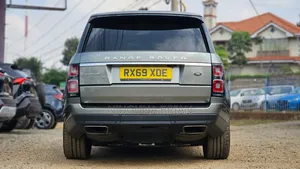 Land Rover Range Rover Vogue 2020 Gold