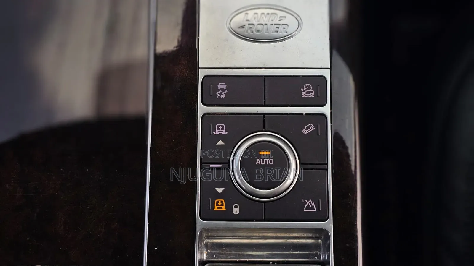 Land Rover Range Rover Vogue 2020 Gold