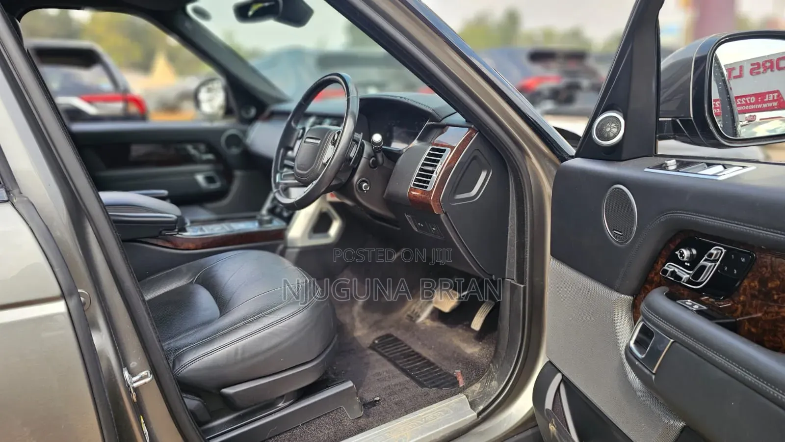 Land Rover Range Rover Vogue 2020 Gold