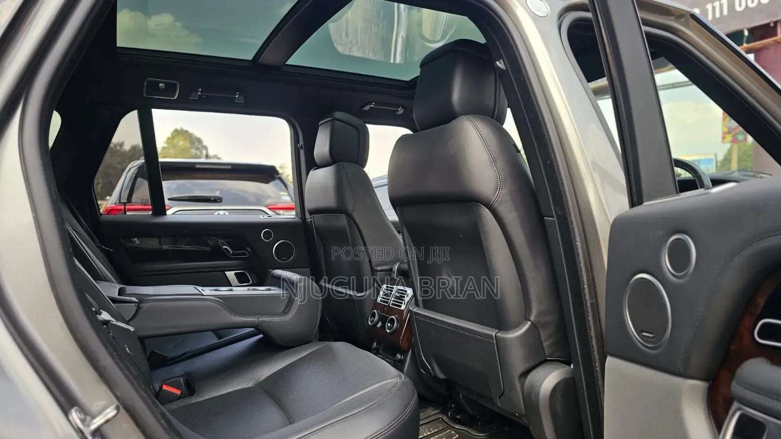 Land Rover Range Rover Vogue 2020 Gold