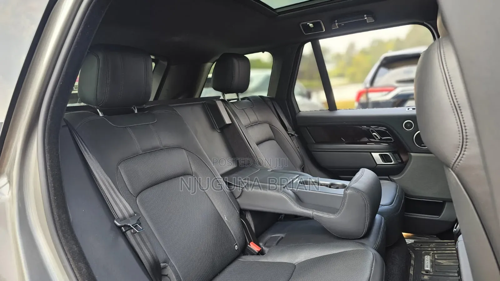 Land Rover Range Rover Vogue 2020 Gold