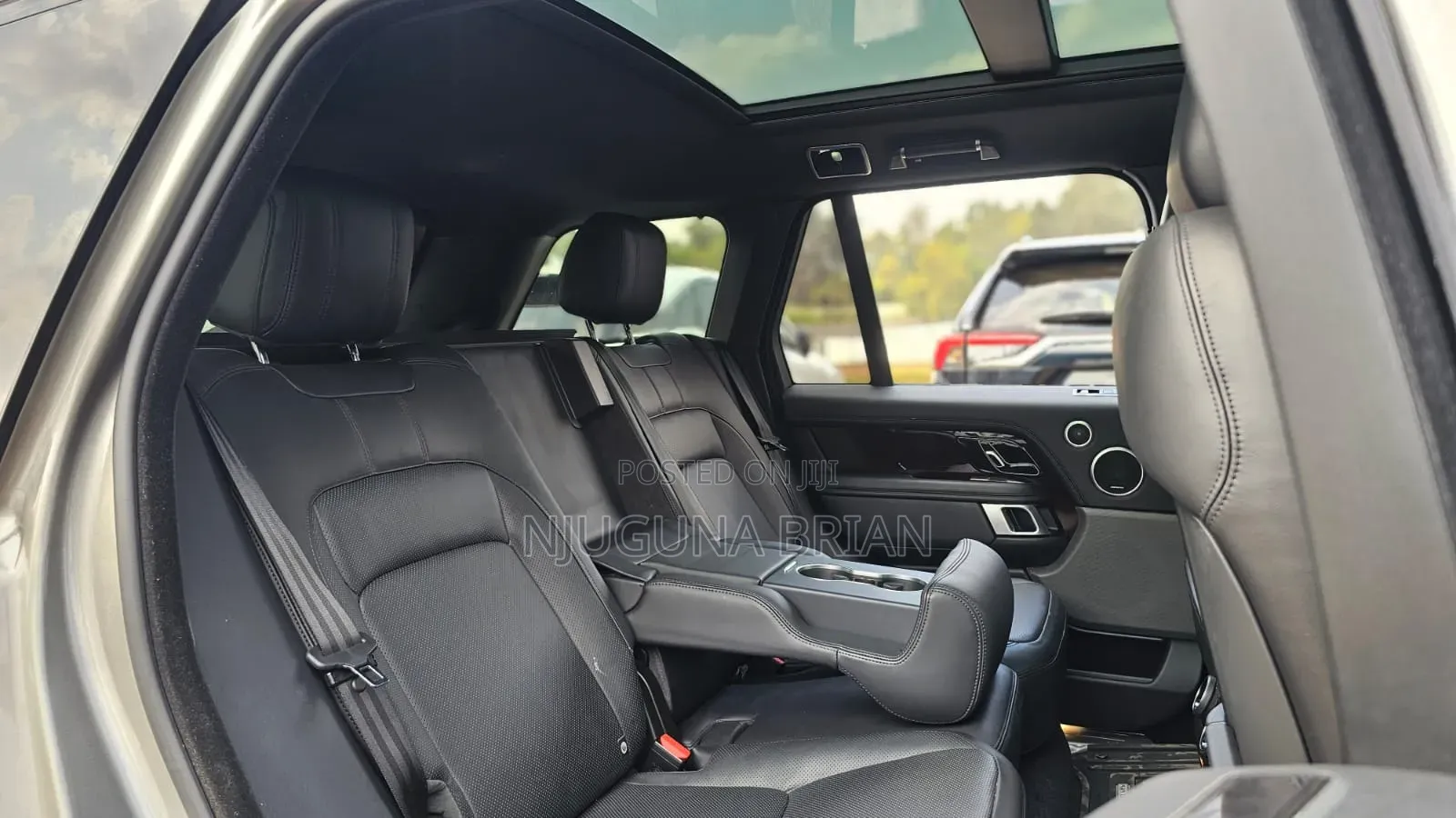 Land Rover Range Rover Vogue 2020 Gold