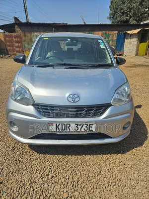 Toyota Passo 1.0 FWD 2017 Silver