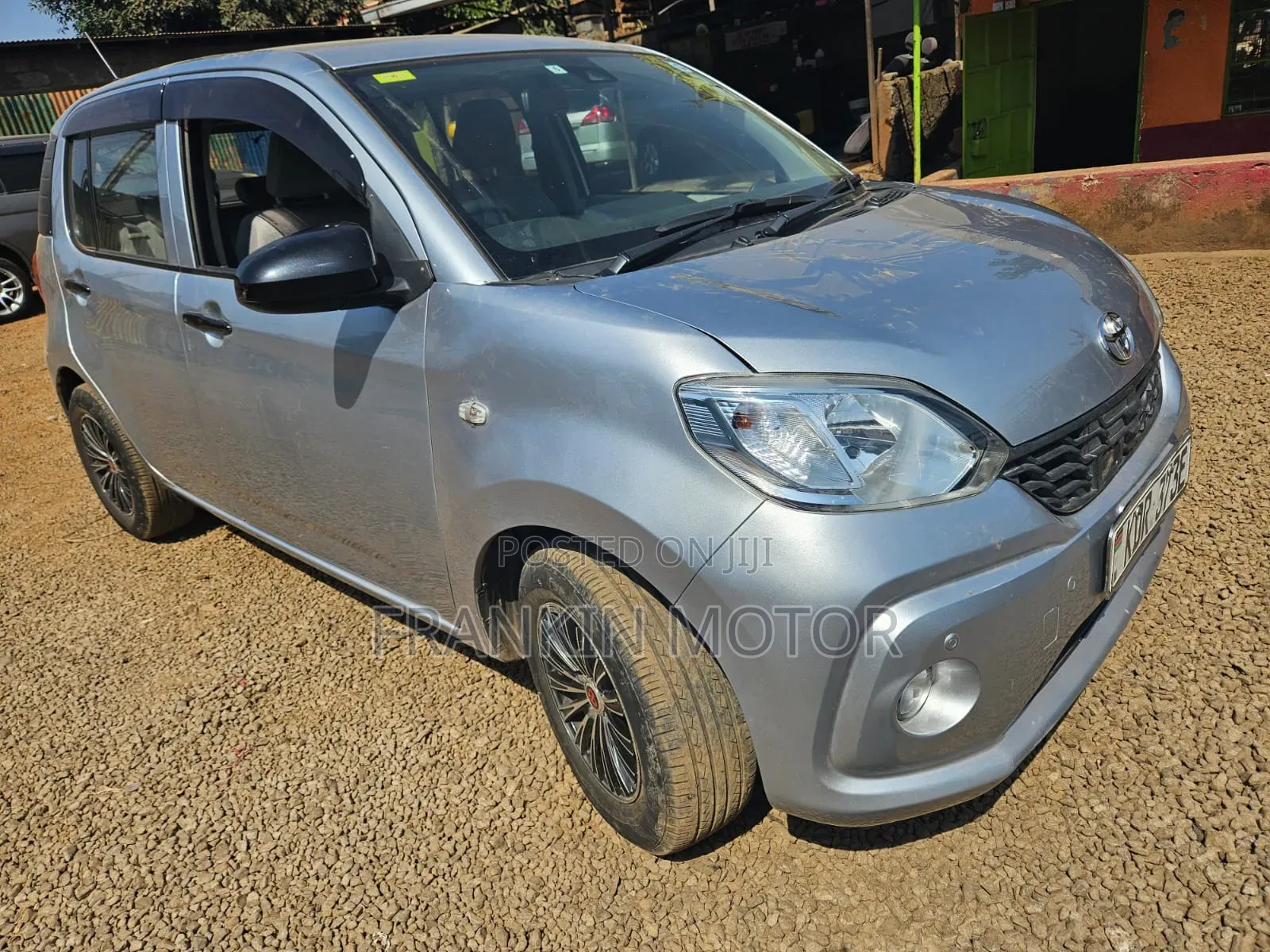 Toyota Passo 1.0 FWD 2017 Silver