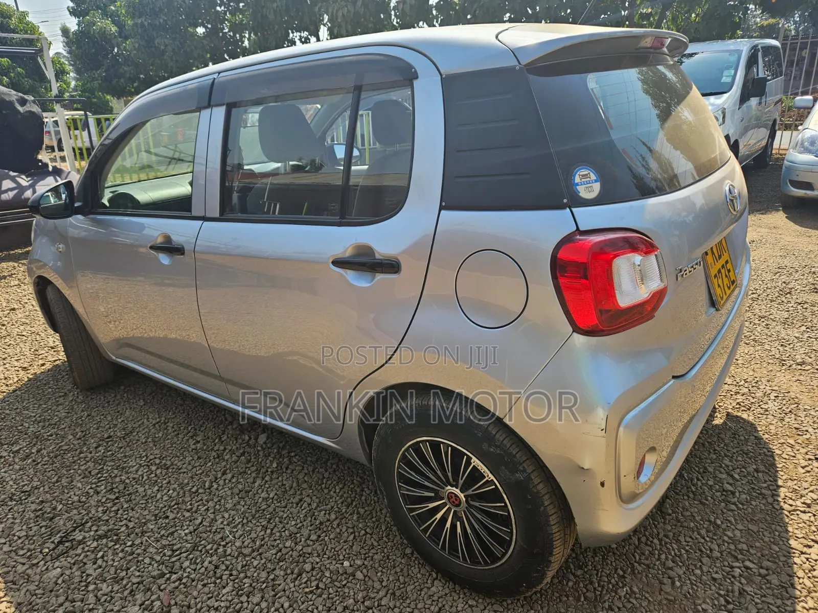 Toyota Passo 1.0 FWD 2017 Silver