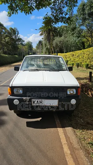 Nissan Hardbody 1996 White
