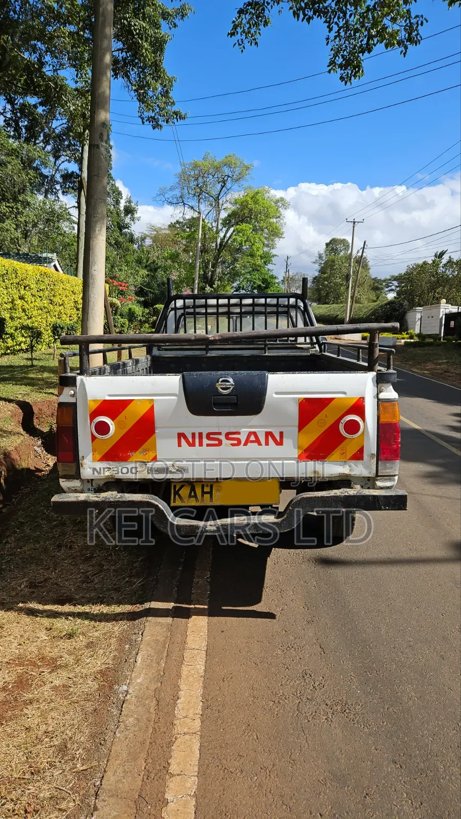 Nissan Hardbody 1996 White