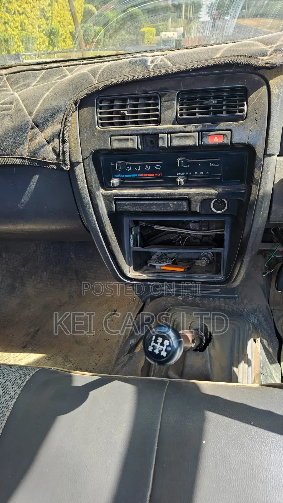 Nissan Hardbody 1996 White