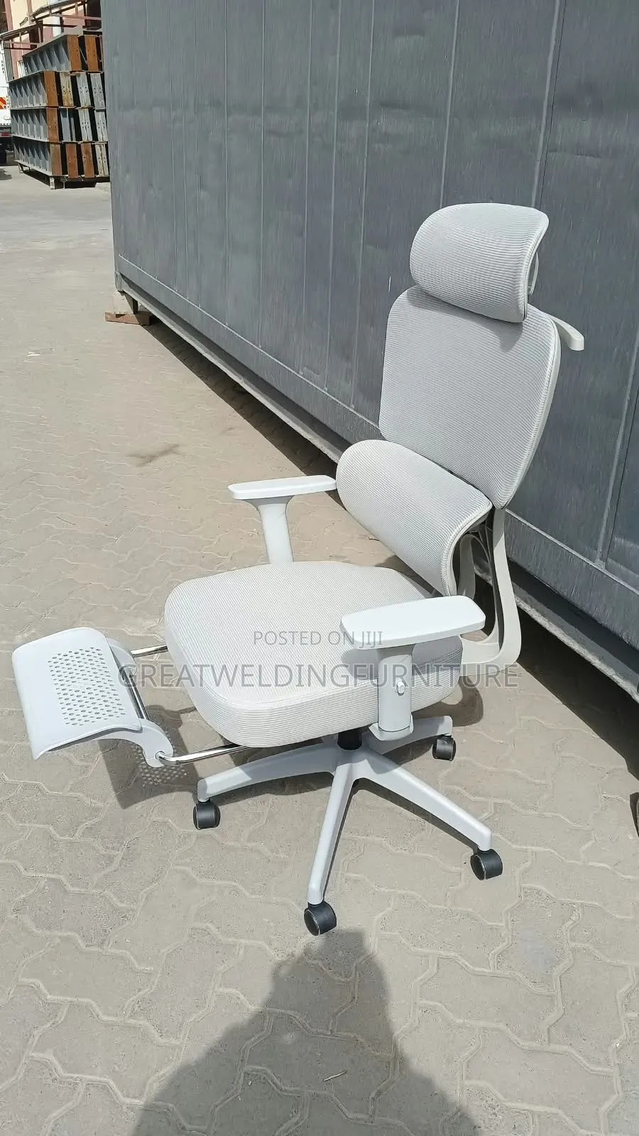 Unique White Ergonomic High-Back Mesh Office Chair F7h