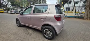 Toyota Vitz 2000 Pink