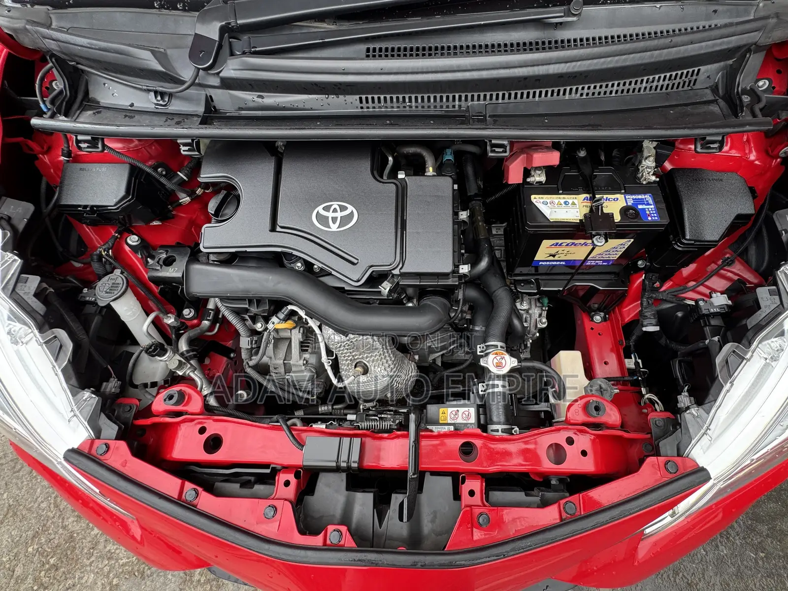 Toyota Vitz 2019 Red