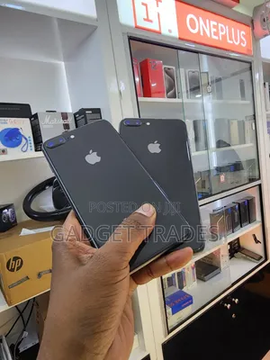 Apple iPhone 8 Plus 64 GB