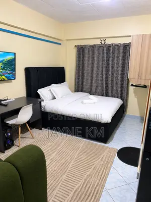 La Casa Bendita, Murang’a Road