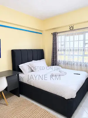 La Casa Bendita, Murang’a Road