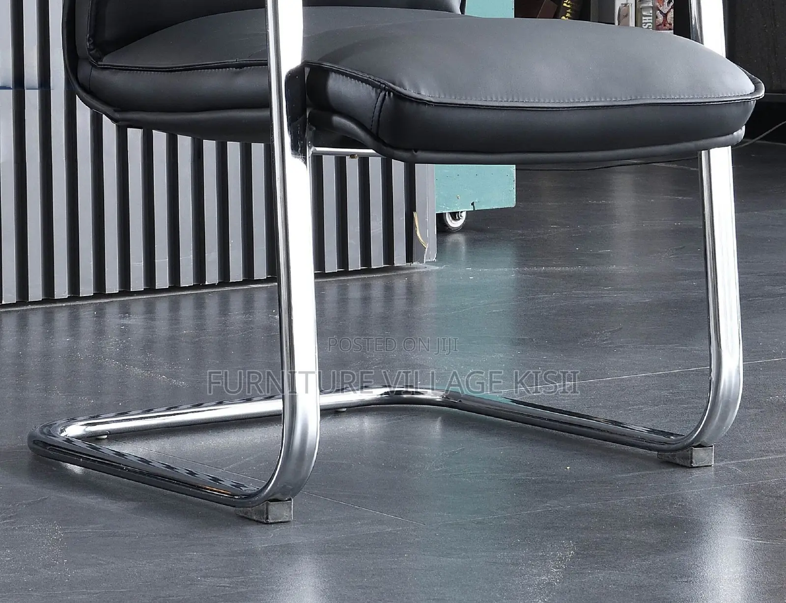 Office Chair; Modern Executive Leather Guest Chair