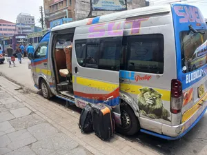 Toyota HiAce 2016 Silver