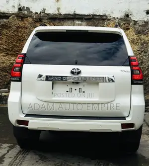 Toyota Land Cruiser Prado 2021 White